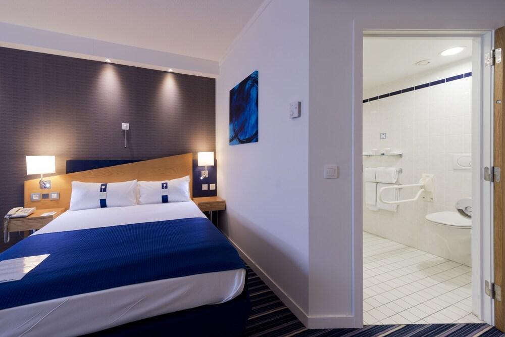 Hotel Express North By Ihg 3*