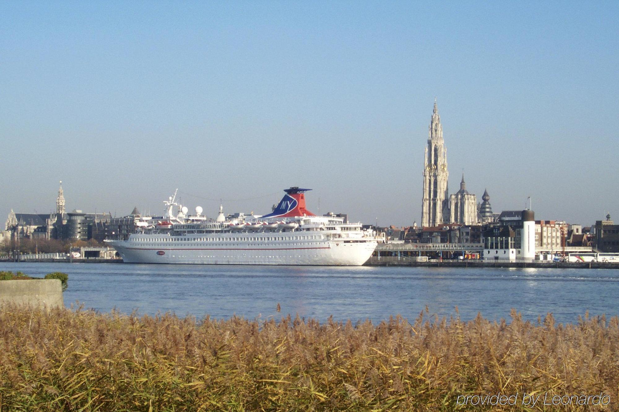 Hotel Express North By Ihg 3*